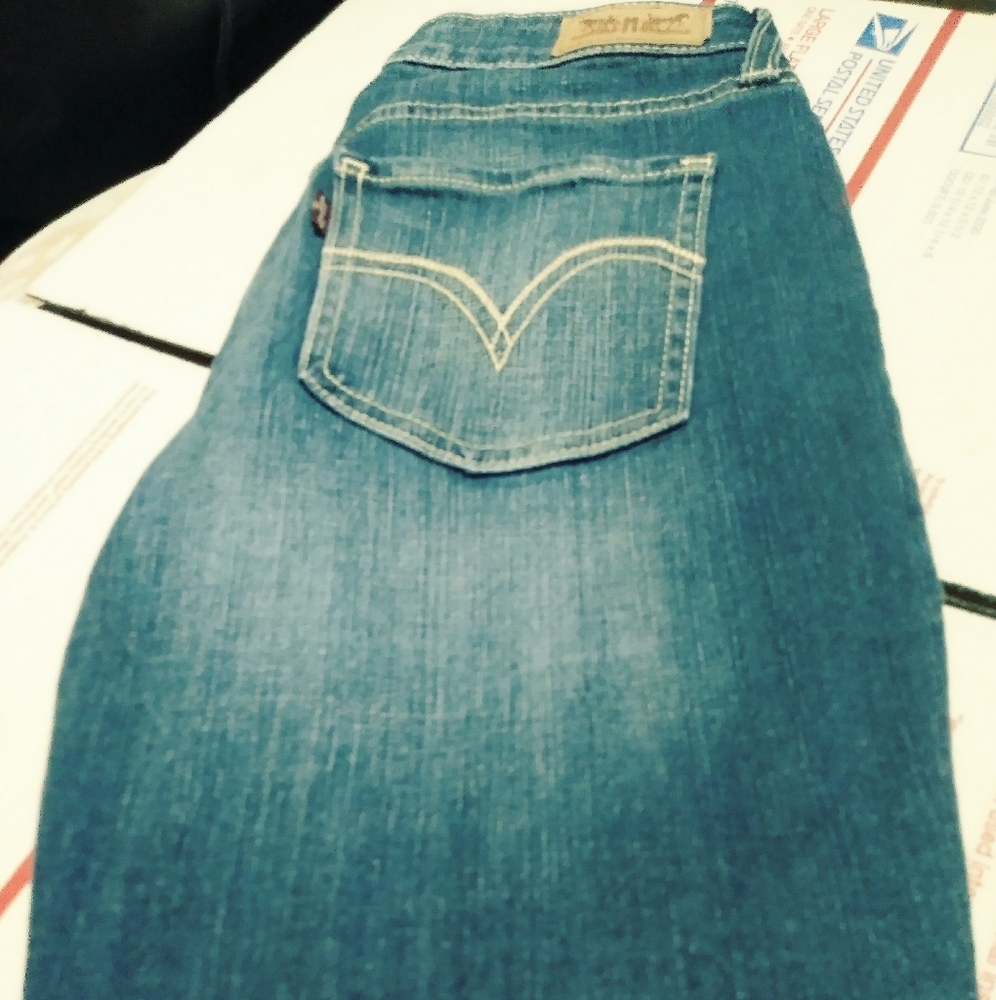 🎋LEVI'S VINTAGE DESIGNER JEANS 👖👕S.F. CAL,SIZE 5,💝A NICE GIFT. 🛍